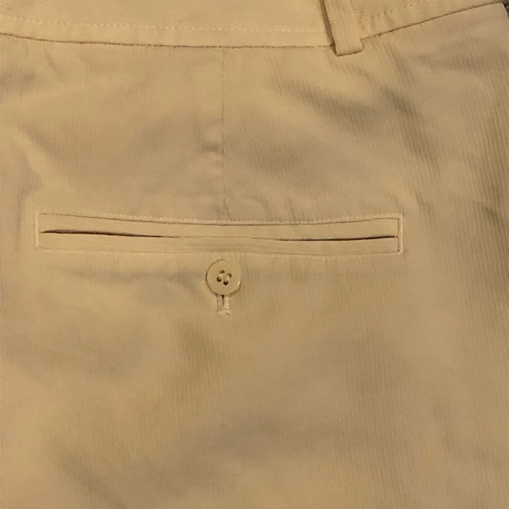 Liz Golf Liz Claiborne Women’s Yellow Golf Walking Shorts Size 12 100% Silk - Picture 6 of 6